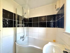 Photo 14- click for photo gallery